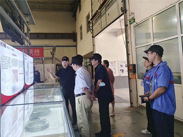 中国轴承工业协会周宇理事长一行莅临洛阳必发bifa最新地址轴承