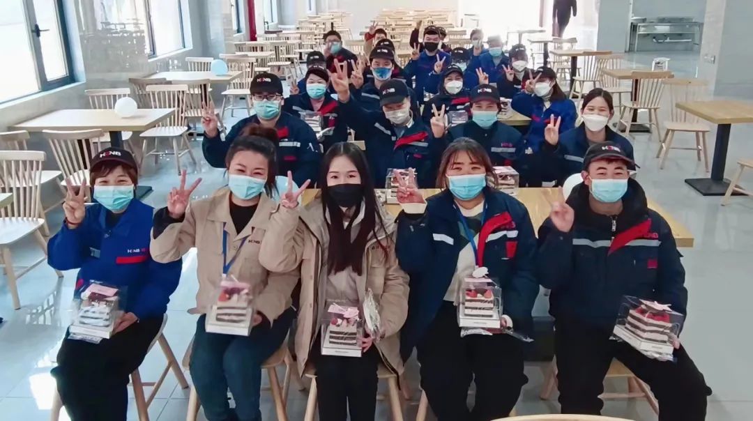 必发bifa最新地址生日会 | 愿诸事皆顺，岁岁欢喜